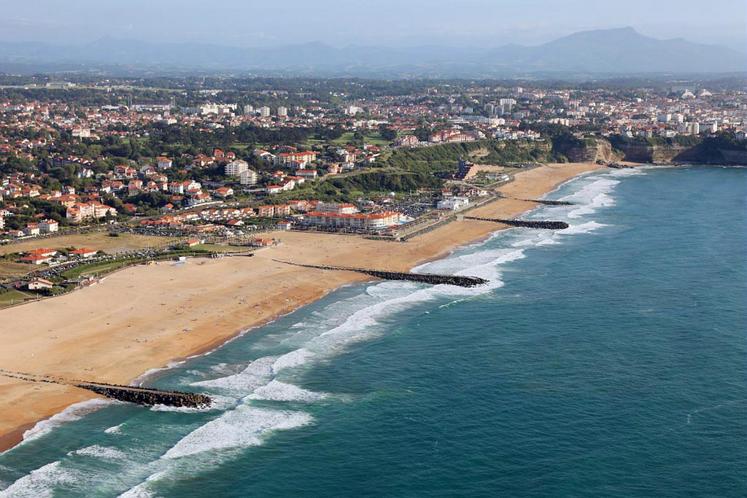 file-Le Béarn et le Pays basque sauvent leur saison touristique estivale.