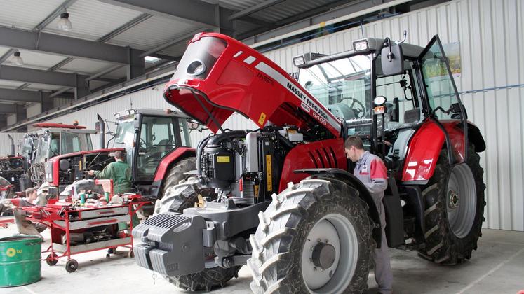 file-Les fournisseurs d’agroéquipements espèrent tirer profit de la légère amélioration du moral et des finances des agriculteurs.