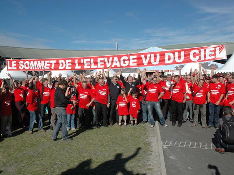 file-Au Sommet de l'élevage, les éleveurs ont raillé l'attitude du ministre Bruno Le Maire qui a préféré un voyage en Inde plutôt qu'un déplacement à  Clermont-Ferrand. Â© Actuagri