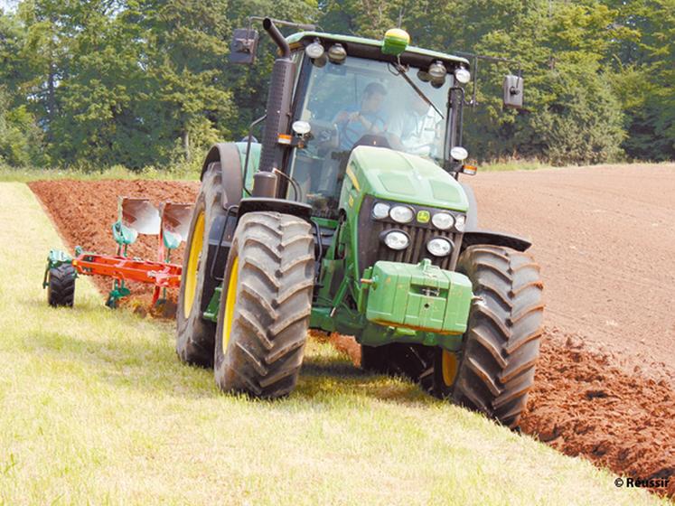 file-Les exploitants qui ne sont pas soumis au maintien strict de leur référence herbe et qui souhaitent ne pas y être soumis, doivent en faire explicitement la demande à  la DDTM, avant tout retournement de surface en herbe Â© Réussir