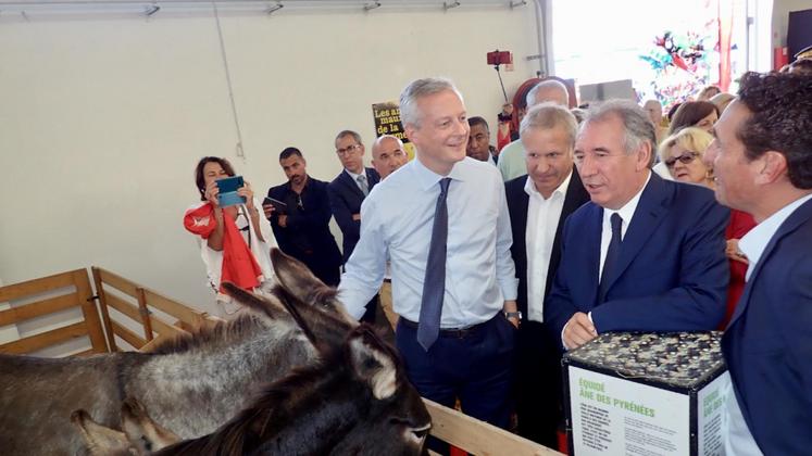 file-Bruno Le Maire, ministre de l’Économie et des finances, n’a pas caché son plaisir d’inaugurer la 71e foire de Pau. Rappelant qu’il avait eu en charge le portefeuille de l’agriculture dans un précédent gouvernement, il a pris le temps d’écouter et de répon