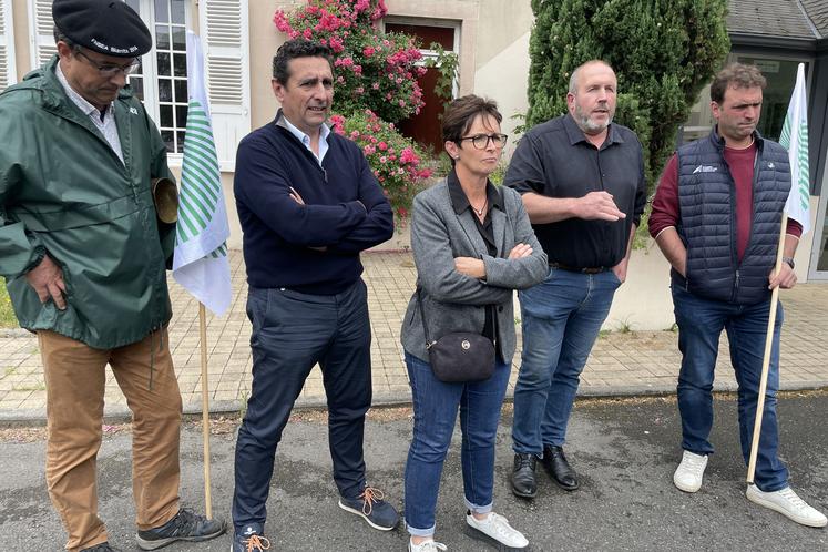 Les représentants de la profession devant le tribunal administratif