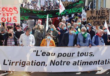 file-1500 agriculteurs avaient défilé dans les rues de Mont-de-Marsan le 30 mars, pour dénoncer l’annulation de l’AUP Bassin de l’Adour. © Le Sillon
