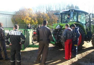 file-Le CFAAH des Landes dispense deux formations à Mugron : un certificat de spécialisation et un BTS génie des équipements agricoles par apprentissage.