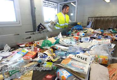 file-Au cours des deux dernières années, le département des Landes a stabilisé le tonnage de déchets alors que sa population a augmenté de 1,5 à 2 % par an.