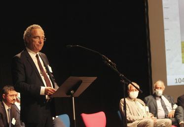 file-Vincent Dorlanne, président du Syndicat des sylviculteurs du Sud-Ouest depuis deux ans, a consacré la totalité de son discours à défendre le principe des coupes rases.