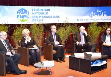 file-Phil Hogan, commissaire européen à l’agriculture, était présent le 16 mars à la 73e assemblée générale de la Fédération nationale des producteurs de lait (FNPL) à Langres.
