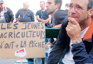 file-Selon le recensement agricole de 2010, la France comptait 117 000 jeunes agriculteurs de moins de 40 ans, ce qui représentait 19 % des exploitants en France métropolitaine, selon les dernières statistiques du ministère de l'Agriculture. Â© Réussir