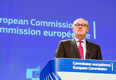 file-Pour la Commission européenne et le commissaire à l’agriculture Phil Hogan, la PAC actuelle est trop complexe, manque de flexibilité et doit encourager davantage la performance.