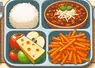 un plateau de cantine avec des carottes râpées, du chili con carne et du riz, un fromage, une pomme. style illustré