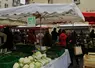 maraicher bio sur le marché de Caen, l'hiver