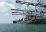 bateau porte conteneur