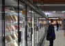 Mamie au supermarché