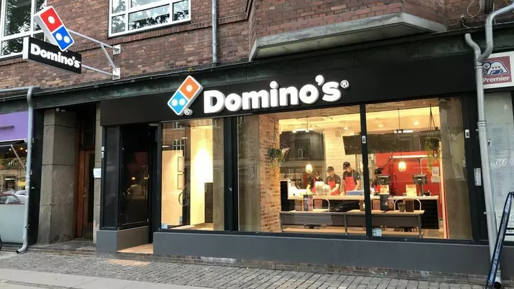 devanture Domino's Pizza 