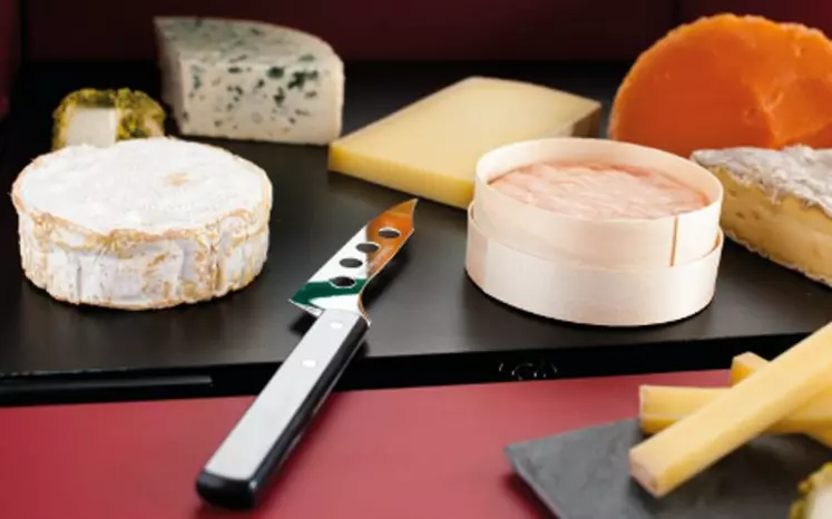Le fromage fait partie, avec les fruits
et les yaourts, des trois produits les
plus consommés en dehors du repas.