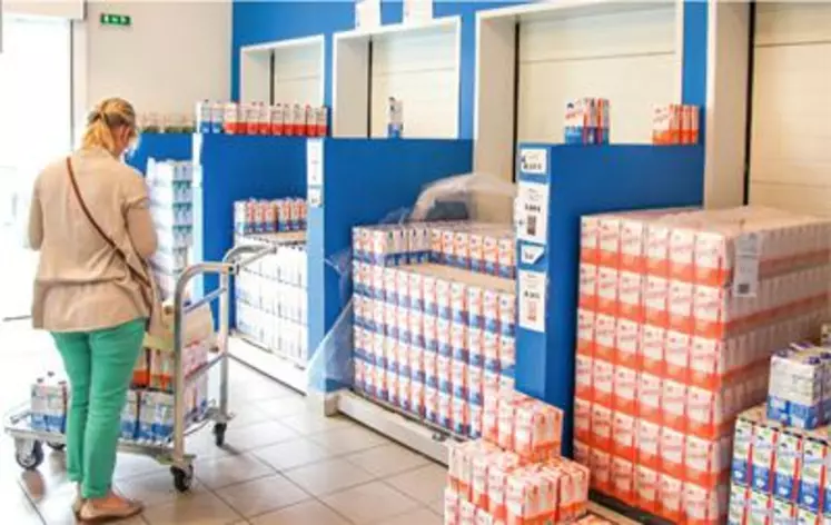 Le magasin de vente directe assure 2 % des ventes de la laiterie.