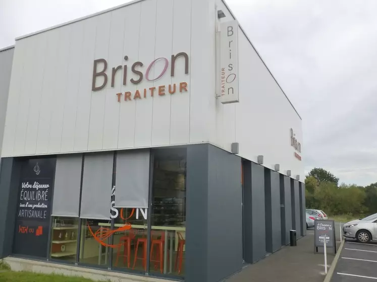 Actuellement fermée, La Cuisine de Brison à côté du laboratoire de Sainte-Luce-sur-Loire propose du snacking sur place. © DR