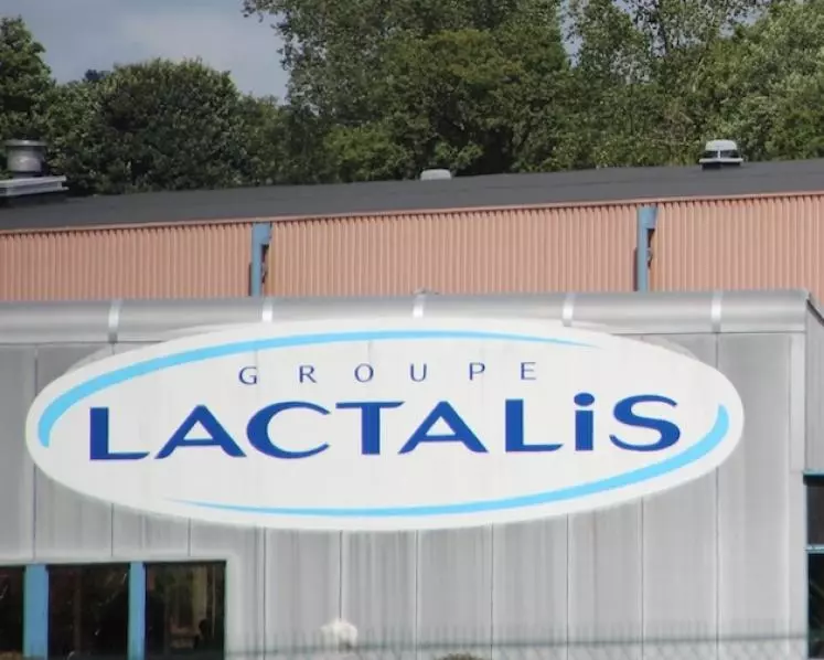 Lactalis Affirme Avoir Payé Le Lait à 369€/1000 Litres En Moyenne En ...