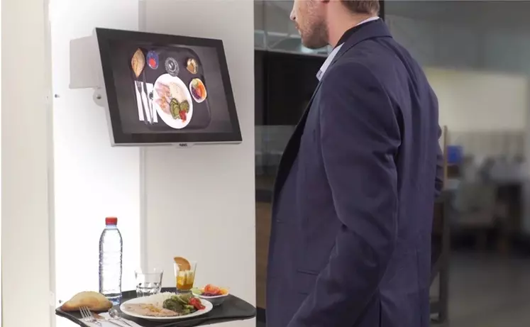 La solution, équipée de caméra, reconnaît instantanément chaque plat ou produit. © DR