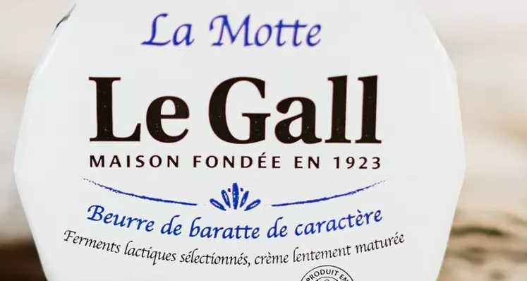 La fabrication du beurre traditionnel de la laiterie Le Gall est précédée d'une longue fermentation demandant une alternance de chauffage et de refroidissement.