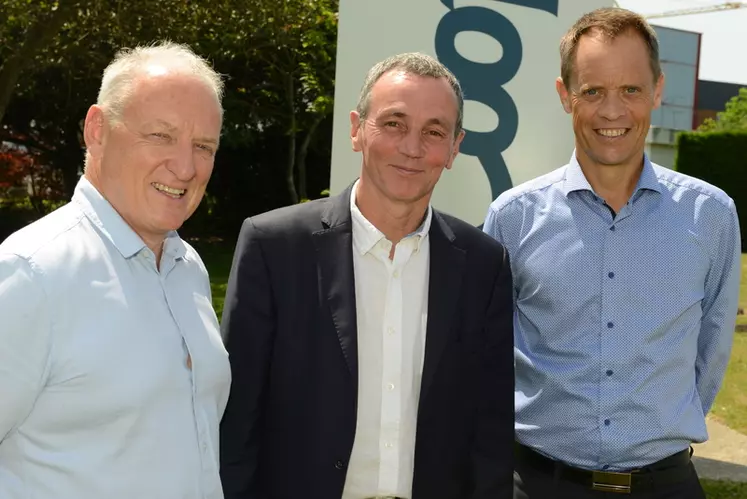 De gauche à droite Bernard ROUXEL, vice-président de Cooperl, son président Patrice DRILLET et le directeur-général Emmanuel COMMAULT.