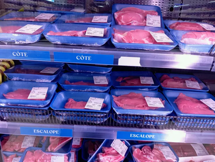 viande de veau en rayon en GMS