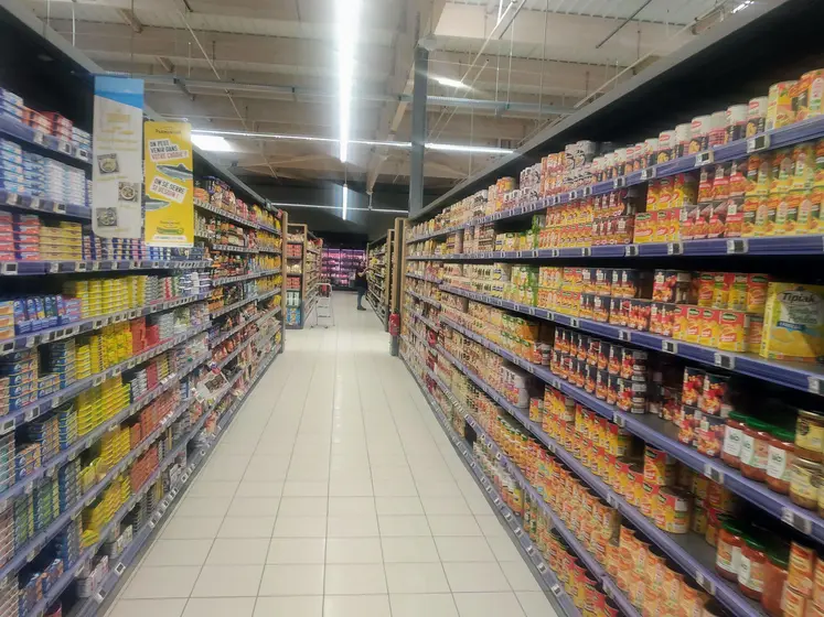 le rayon des conserves 