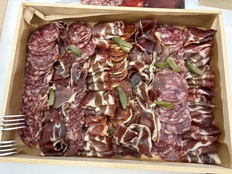 Assiette de charcuterie