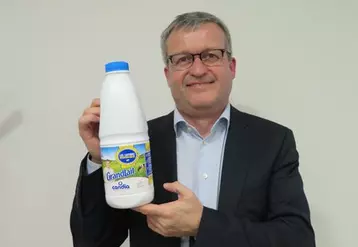 Yves legros, directeur de Candia : "l'originalité de la démarche « Les laitiers responsables »  est l'ambition qu'a Sodiaal d'entraîner tous les producteurs dans cette aventure de reconquête de la valeur liée à l'amont."
