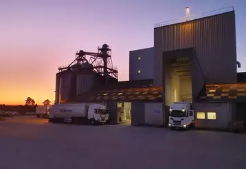 Une unité de transformation des graines légumineuses a été montée dans une usine de Tromelin Nutrition dans le nord-Finistère. © Tromelin Nutrition