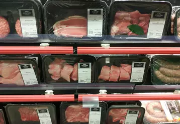 Au rayon viande, tous les prix augmentent en 2022 sauf ceux de la côte de porc