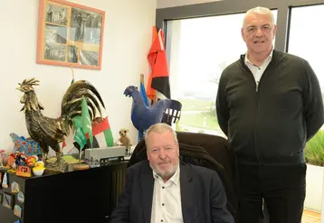 François Le Fort, président de France Poultry assis, Pascal Le Floc’h, président de Yer Breizh debout.