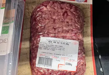 viande hachée bio en magasin