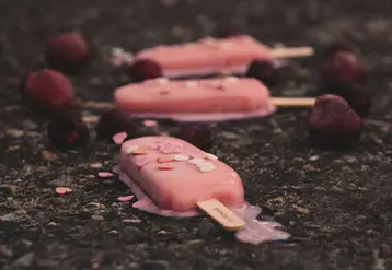 trois glaces rose