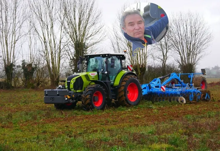 <em class="placeholder">Tracteur Claas Arion 660 CMatic au travail avec un déchaumeur Lemken Rubin 10</em>