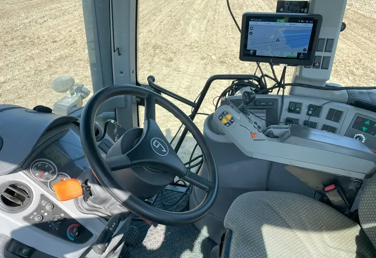 <em class="placeholder">Système de guidage automatique FJDynamics</em>
