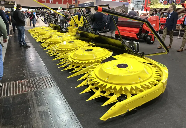 Prototype de bec maïs Kemper 16 rangs à Agritechnica 2025