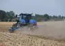 <em class="placeholder">Tracteur agricole standard  275 ch New Holland Déchaumeur à disques indépendants Fieldbird Rabe</em>