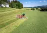 Tracteur John Deere et andaineur Pöttinger Top VT 12540 C