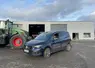 <em class="placeholder">Mercedes e-citan devant un tracteur Fendt</em>