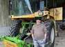 <em class="placeholder">Joël Coureau devant une ensileuse New Holland FX 48 transformé en automoteur de fauche. </em>