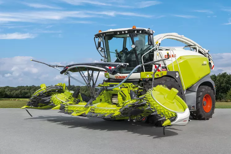 Claas bec ensileuse Orbis 900 Réussir Machinisme