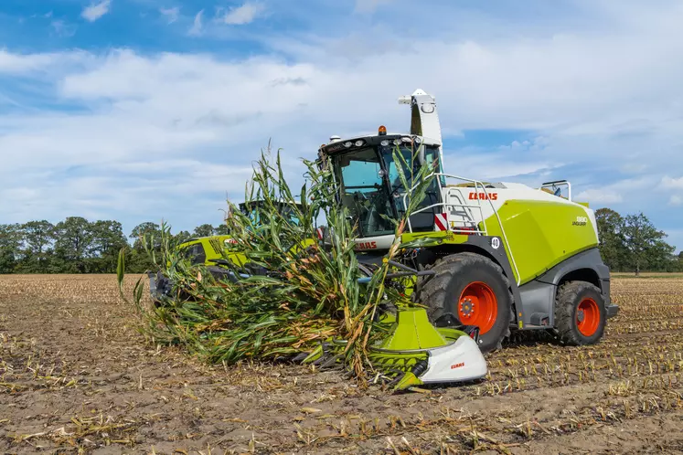 Claas enrichit son offre d'ensileuses avec la Jaguar 880.