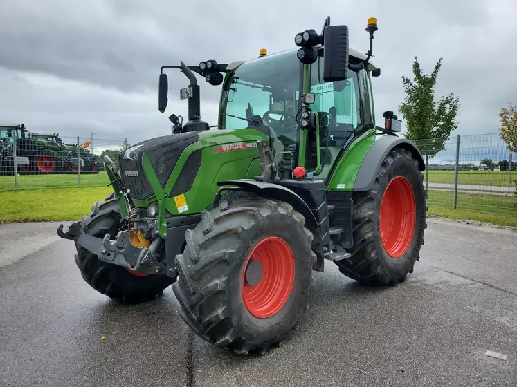 Tracteur Fendt Vario avec pneus Continental à l'usine allemande de Marktoberdorf