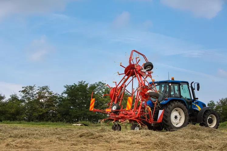 Frandent faneuses distribution en France