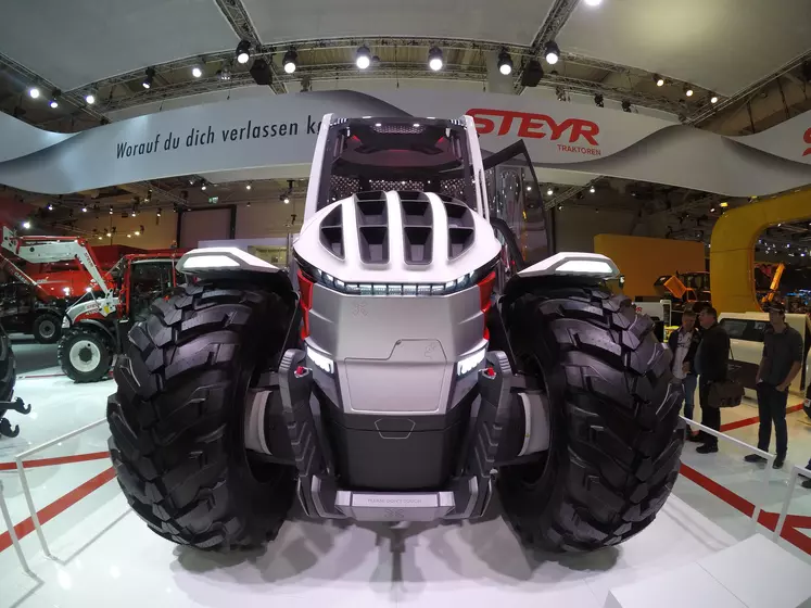 Concept tractor Steyr hybride Réussir machinisme