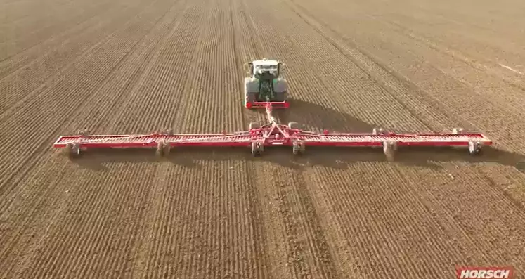 Horsch herse étrille Cura 24 m Réussir Machinisme