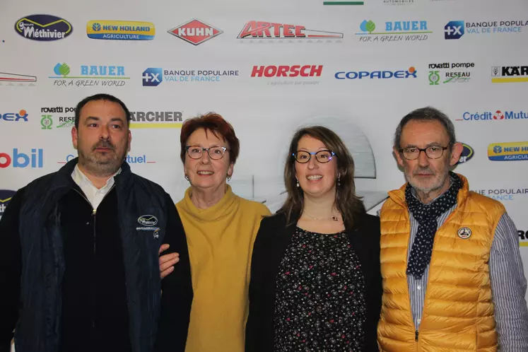 Arnaud Méthivier, Marièle Méthivier, Anne-Lise Lombardy et Gilbert Méthivier 