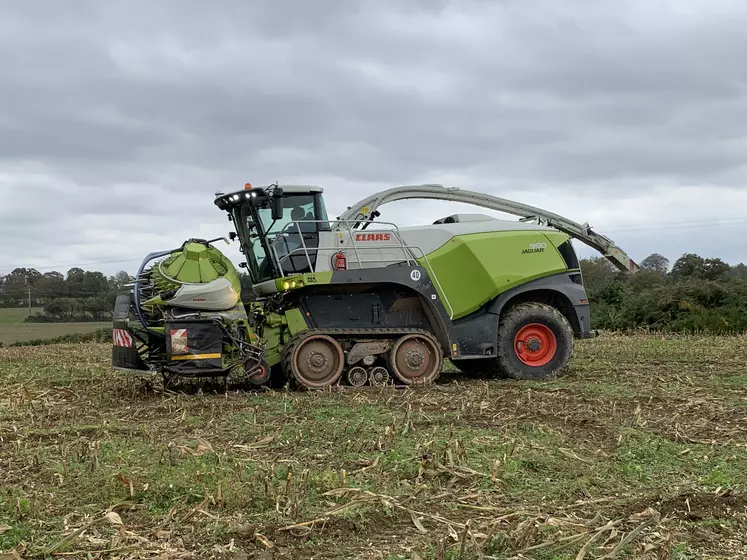 Ensileuse Claas Jaguar 990 Terra Trac Réussir Machinisme