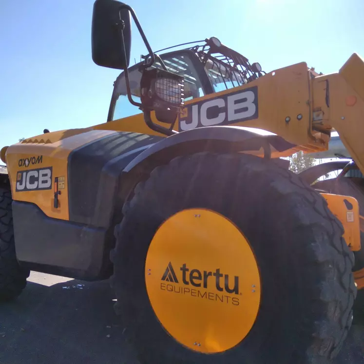 Enjoliveurs de roues Sodijantes sur chariot télescopique JCB